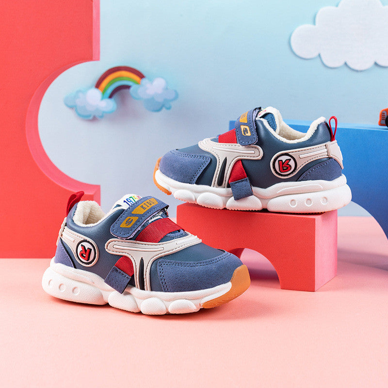 Plush sneakers for toddlers, breathable and waterproof with Velcro, PU upper, EVA sole.