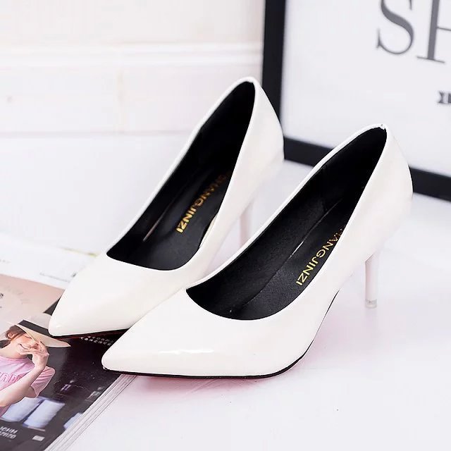Pure color casual high heels for women with a shallow mouth design.