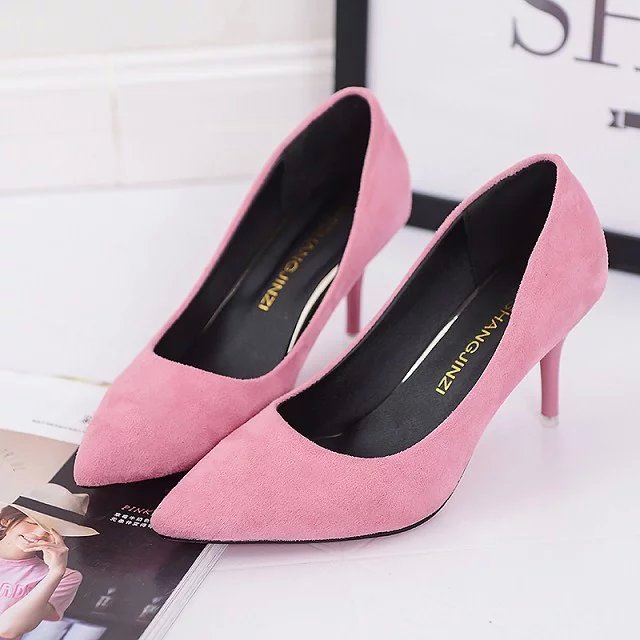 Pink pure color casual high heels with shallow mouth design.