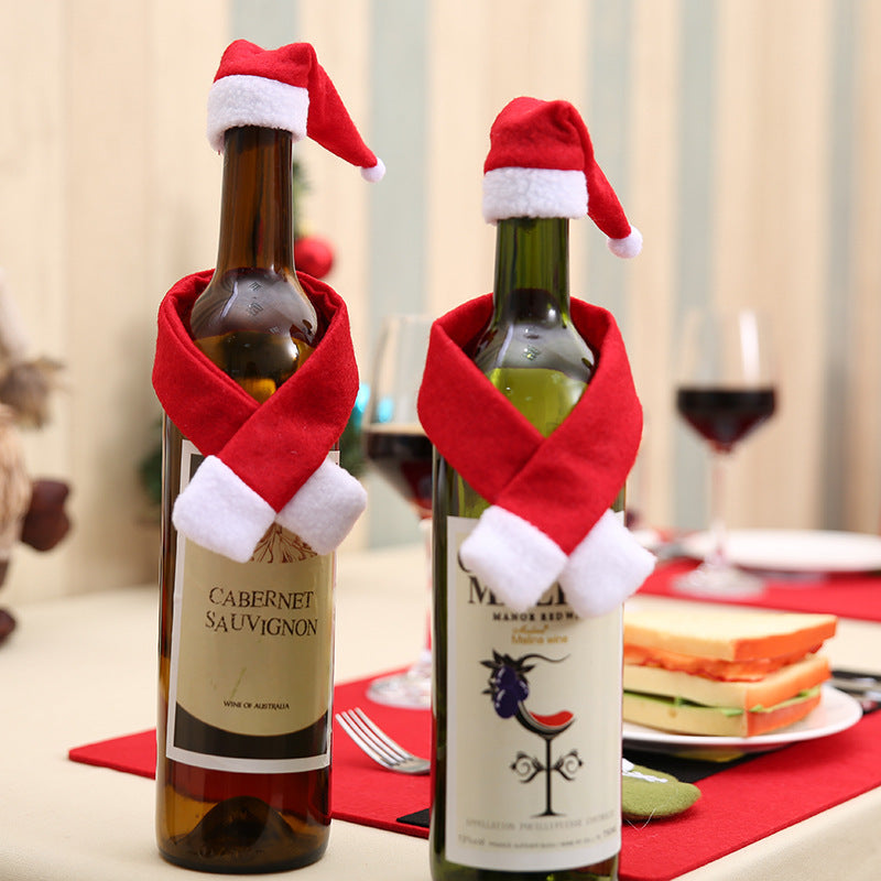 Christmas-themed red scarf and hat set for bottles, non-woven fabric, festive decor.