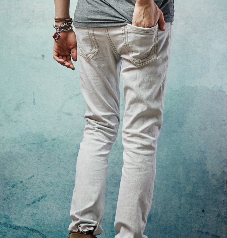 Men’s Cotton Linen Pants in light grey shown from the back